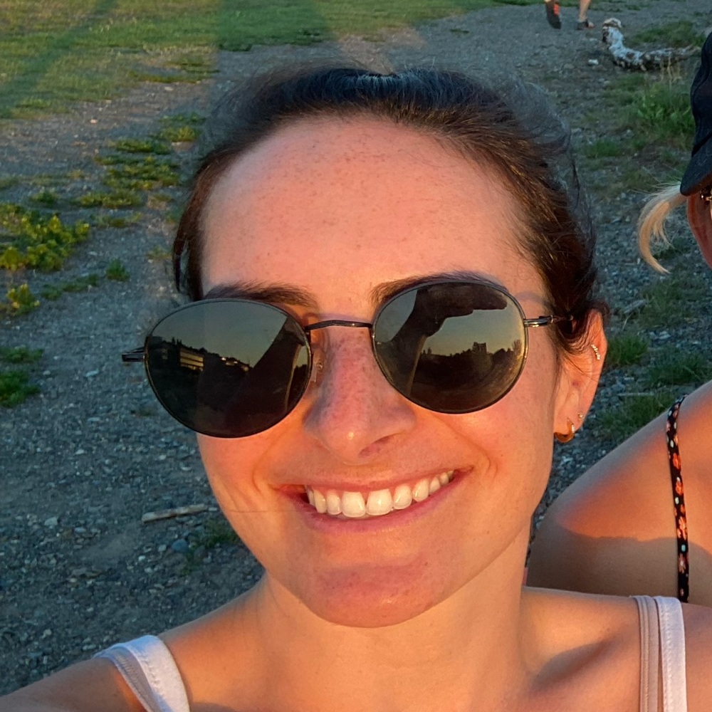 Meet your Posher, Monica